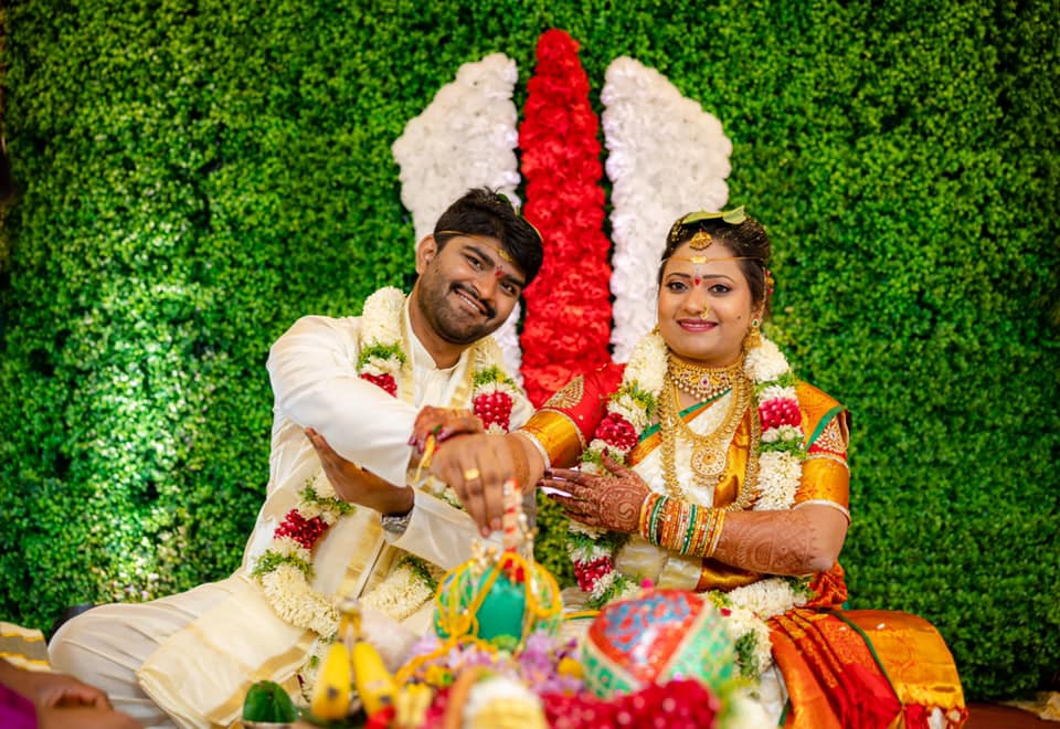 Bridal makeup and mehndi work by Mayuri Kakkad