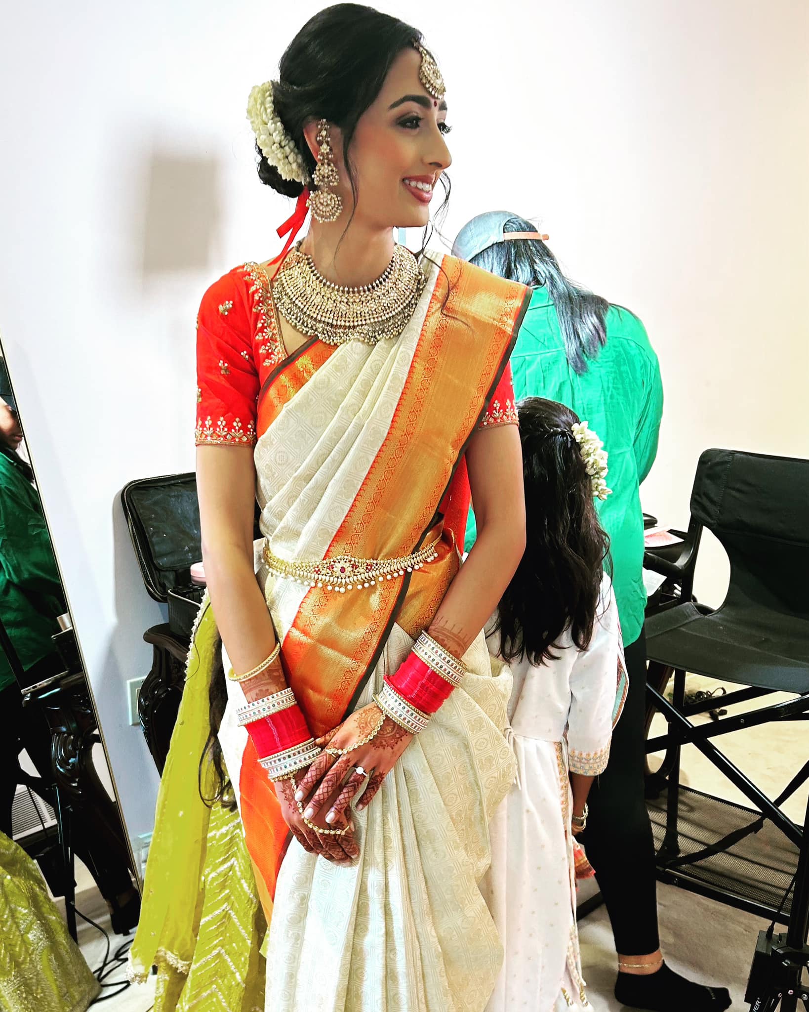 Bridal makeup and mehndi work by Mayuri Kakkad