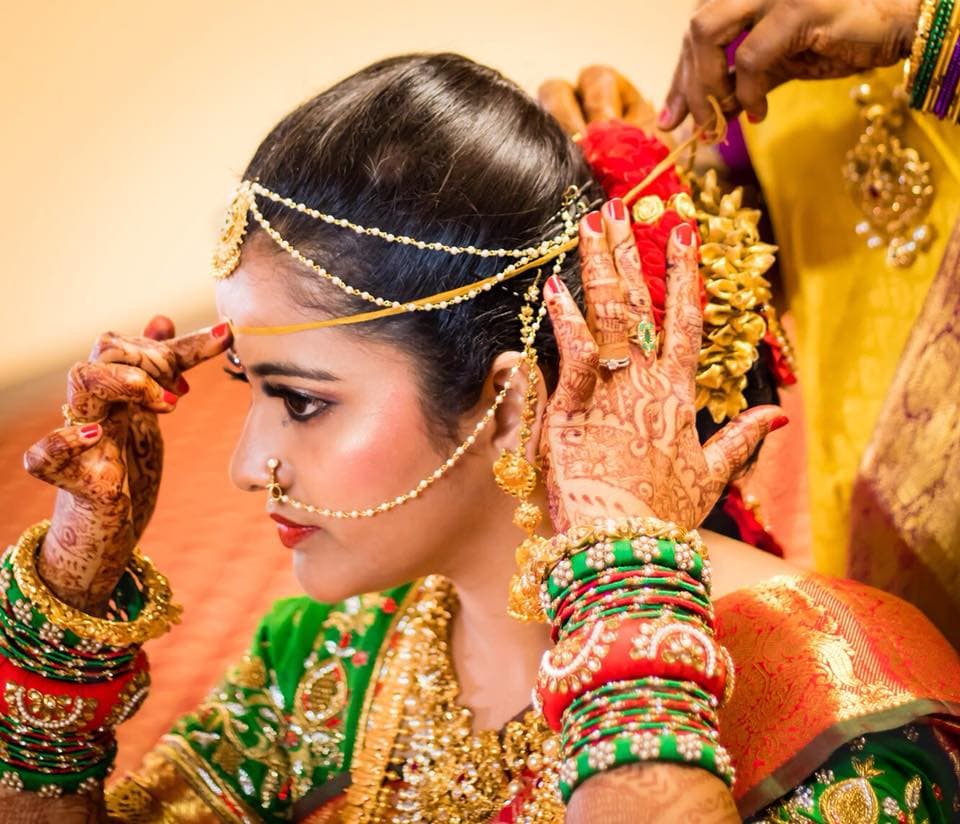 Bridal makeup and mehndi work by Mayuri Kakkad