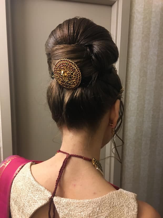 Bridal makeup and mehndi work by Mayuri Kakkad