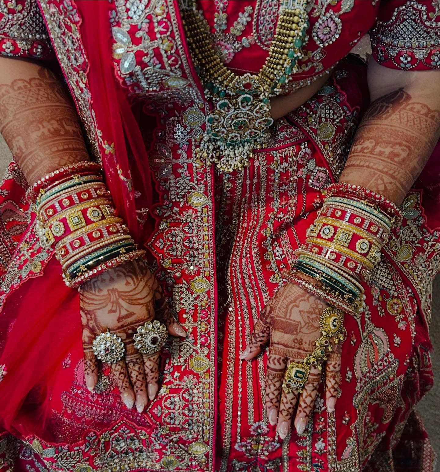 Bridal makeup and mehndi work by Mayuri Kakkad