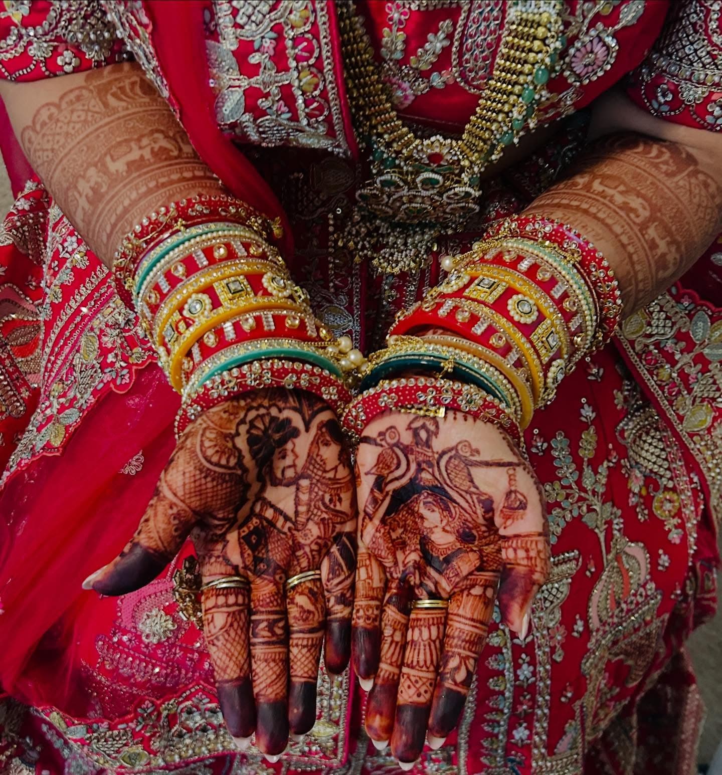 Bridal makeup and mehndi work by Mayuri Kakkad