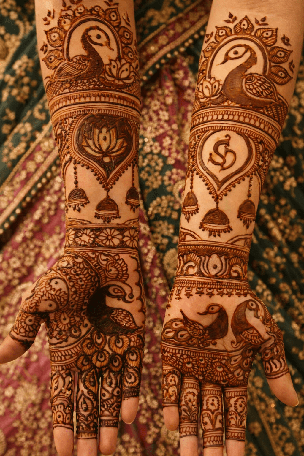 Bridal makeup and mehndi work by Mayuri Kakkad