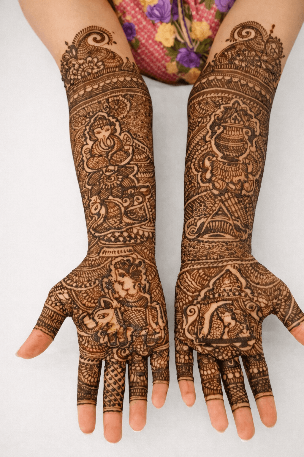 Bridal makeup and mehndi work by Mayuri Kakkad