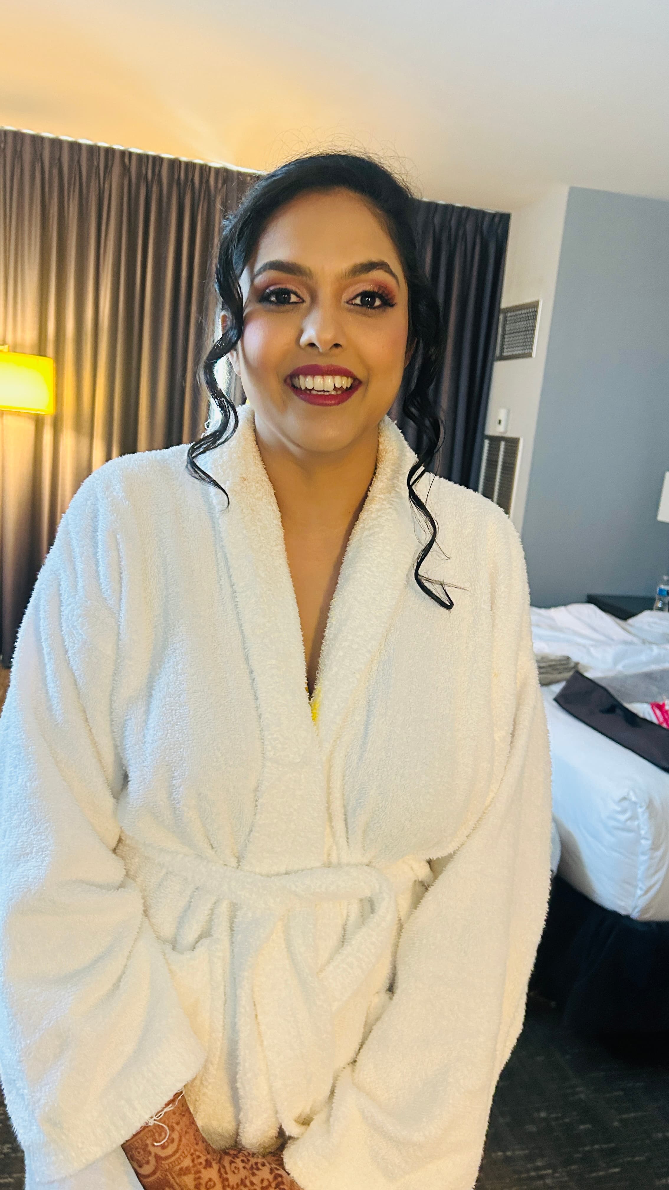 Bridal makeup and mehndi work by Mayuri Kakkad