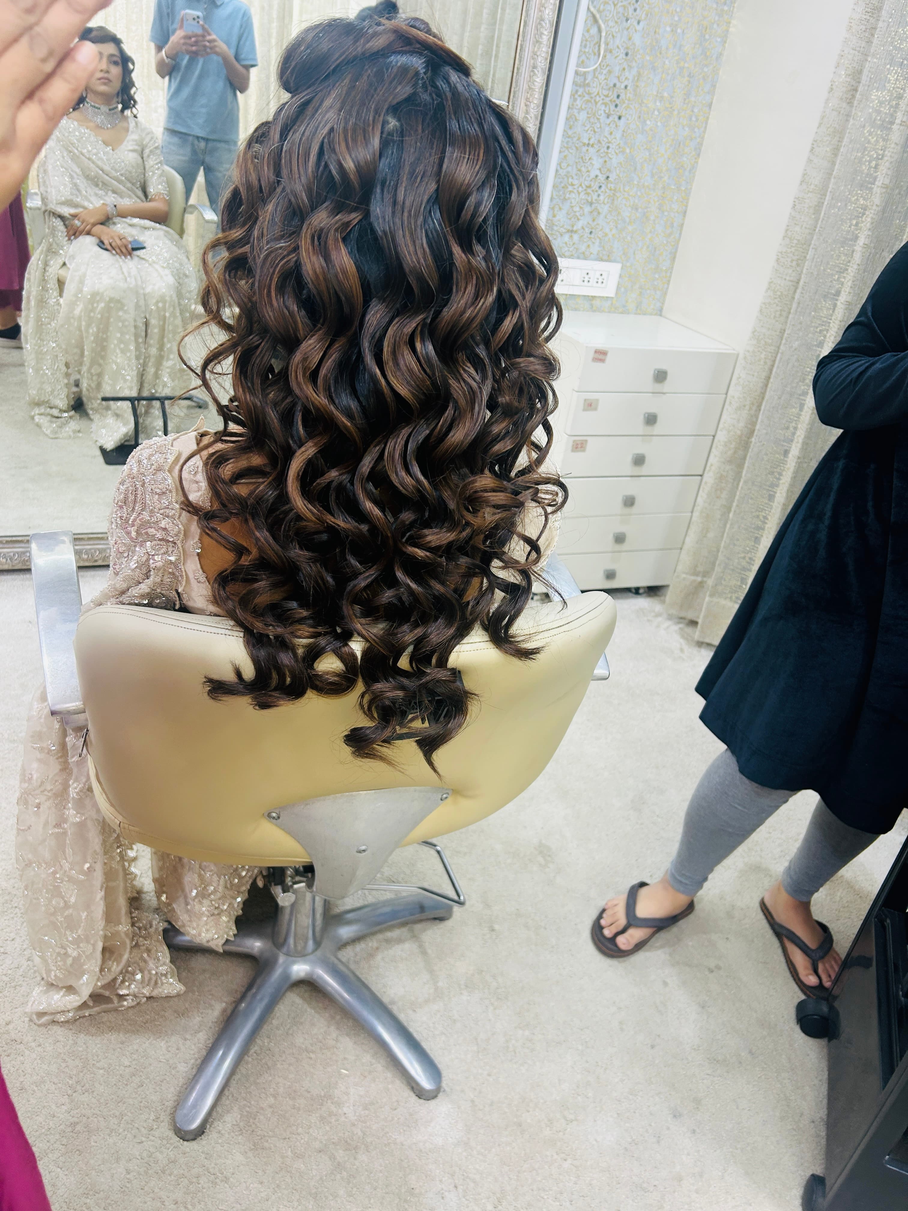 Bridal makeup and mehndi work by Mayuri Kakkad